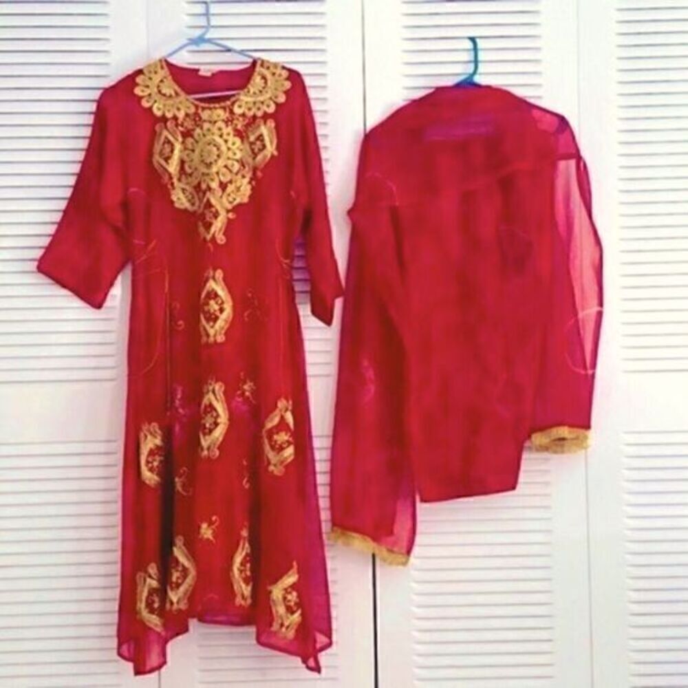 Vintage Red and Gold Aari Kurta Embroidered Indian Set